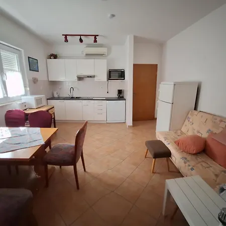 Rab 14792d Apartman *